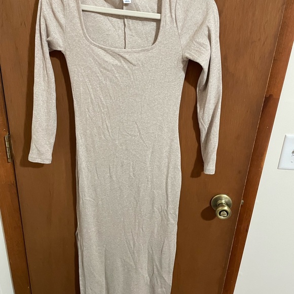 Old Navy Dresses & Skirts - Old Navy Long Sleeve Scoop Neck Maxi Dress - Beige